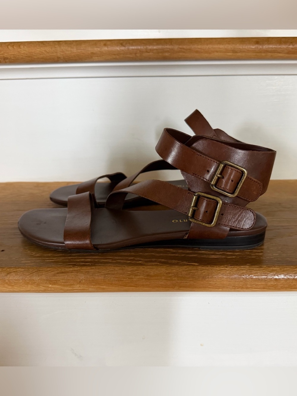 Franco Sarto Women’s Brown Leather Strapped Sandals with Buckle Size 8